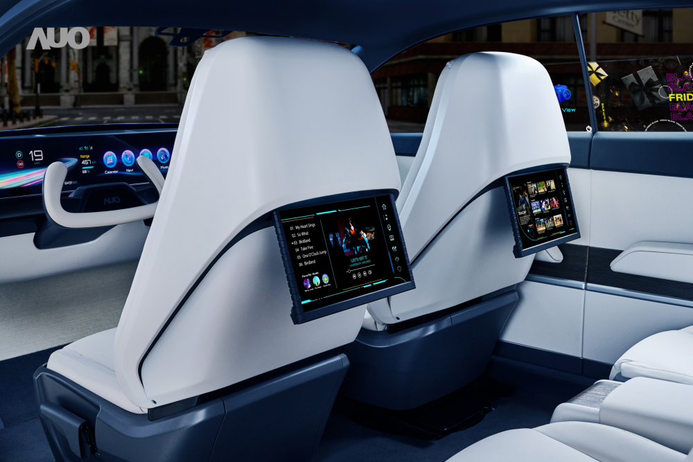 申博太陽(yáng)城將于CES 展示全新Smart Cockpit 2024，可緊密串連使用者多元需求，并革新座艙內(nèi)部的應(yīng)用和設(shè)計(jì)，帶來(lái)身歷其境且引人入勝的視覺(jué)饗宴，滿足駕乘人員的全方位體驗(yàn)