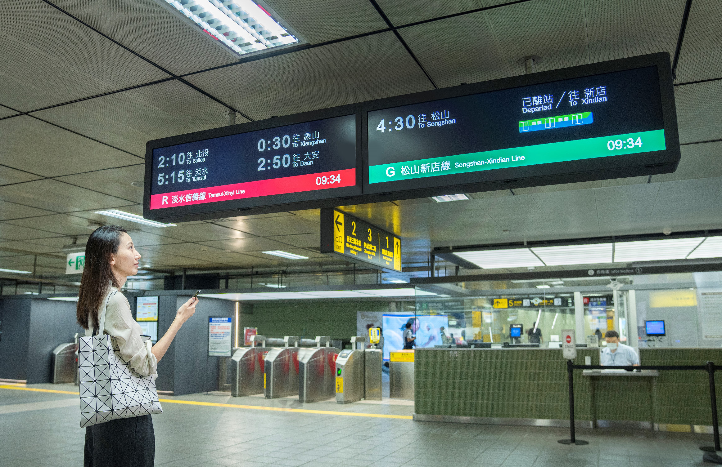 【臺(tái)北捷運(yùn)】TARTAN獨(dú)特長條型比例顯示器 打造都會(huì)智能車站新風(fēng)貌
